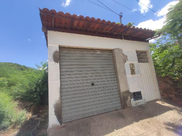Casa em Iaçu, Bairro Da Boiadeira, Rua Umburana, N. 258,, BA. Área: 77.8m2