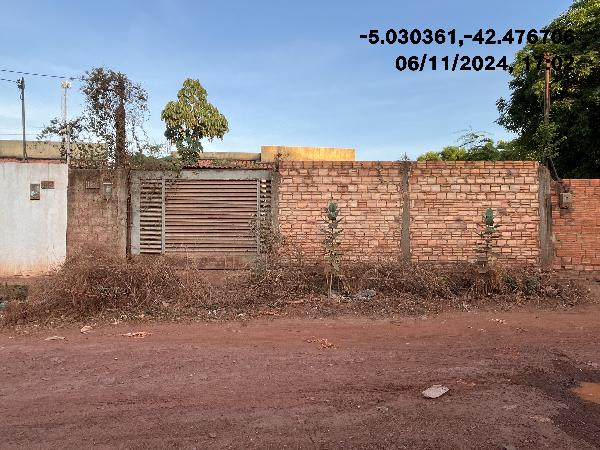 Casa em Altos, Bairro Tranqueira, Rua SÃO Pedro, N. 1132,, PI. Área: 64.96m2