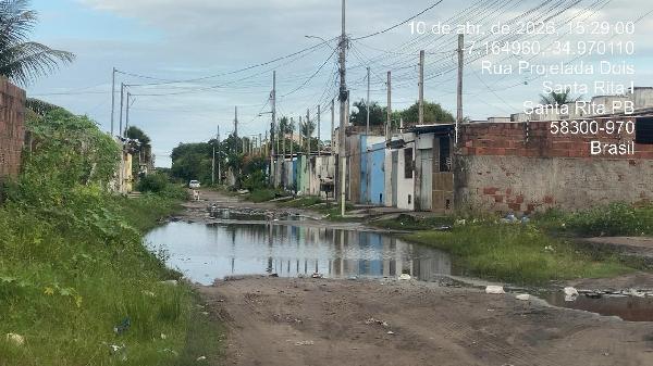 Casa em Santa Rita, Jardins, Rua Projetada, N. 532-A, Lt 44-A Qd 02, PB. Área: 68.85m2