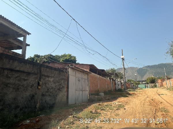 Casa em Nova Iguaçu, Cabucu, Rua Caruaru, N. 59, Cs 05, RJ. Área: 58.71m2