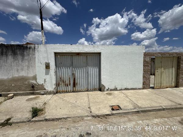 Casa em Exu, Wilson M Saraiva, Rua Travessa Cantarino, N. 01,, PE. Área: 95.7m2