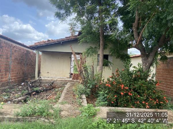 Casa em Demerval Lobão, Centro, Rua João José Dos Santos, N. 1235,, PI. Área: 57m2
