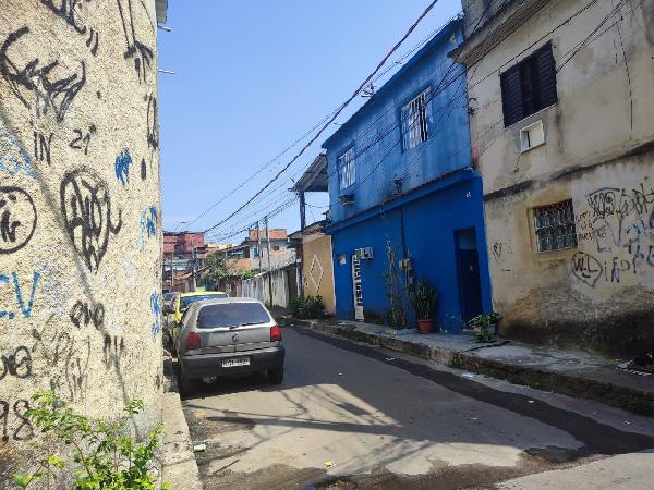 Casa em São João de Meriti, Engenheiro Belford, T Major Augusto Cesar, N. 65, 02fundos,, RJ. Área: 58.8m2