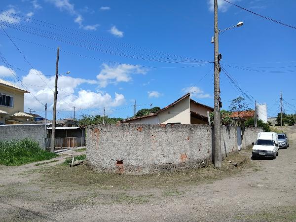 Casa em Itaboraí, Vila Verde, Estrada Vereador Antonio Cicero Rua Seis, N. 1758, Qd.G, Cs-08, RJ. Área: 68.92m2