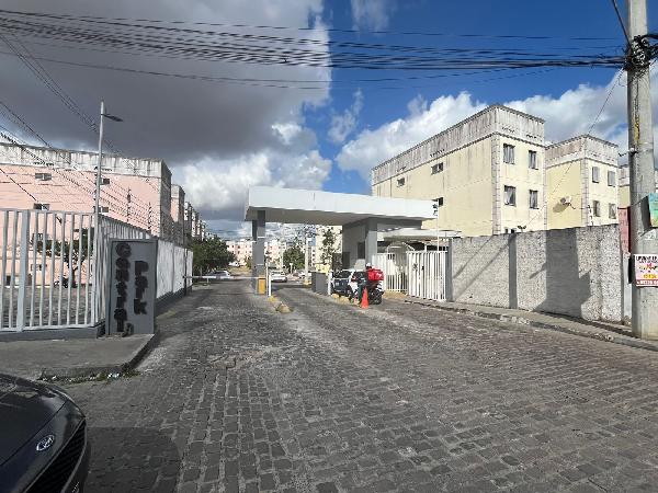 Apartamento em Feira de Santana, Rua Nova, Rua Itororo, N. Sn, Apto 302, Qd H Bl 02, BA. Área: 42.91m2