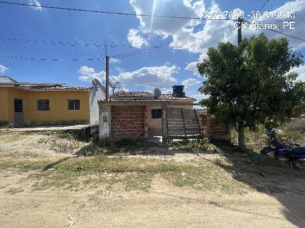 Casa em Capoeiras, Centro, Rua Projetada, N. 35,, PE. Área: 80.9m2