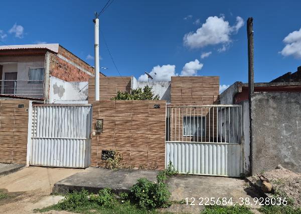 Casa em Feira de Santana, Conceicao, Rua Coroata, N. 40,, BA. Área: 49.29m2
