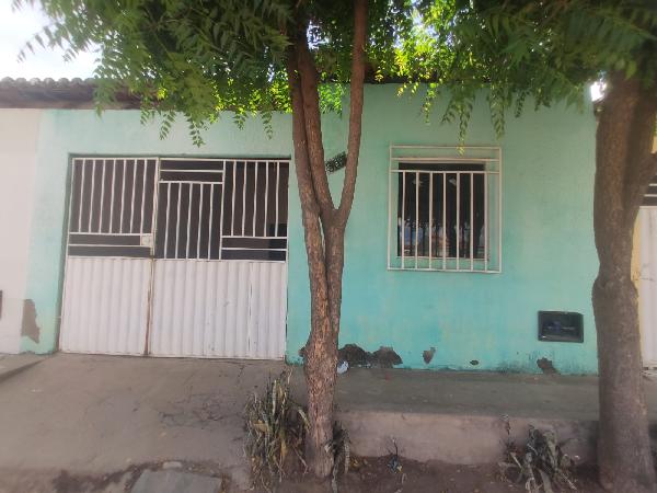 Casa em Iaçu, Bairro Da Boiadeira, PraÇA Otaviano PossidÔNio Sampaio, N. 505,, BA. Área: 79.8m2