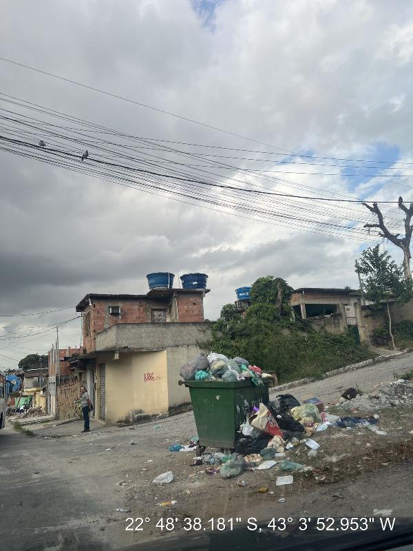 Casa em São Gonçalo, Boa Vista, Rua Plinio Gaia, N. 139, Casa 03, RJ. Área: 47.6m2