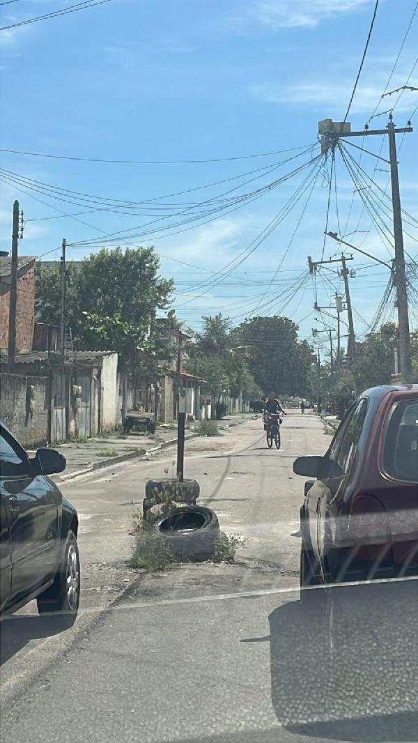 Casa em São Gonçalo, Jardim Catarina, Rua Carlos Fontaine, N. 410, 03, RJ. Área: 76.1m2