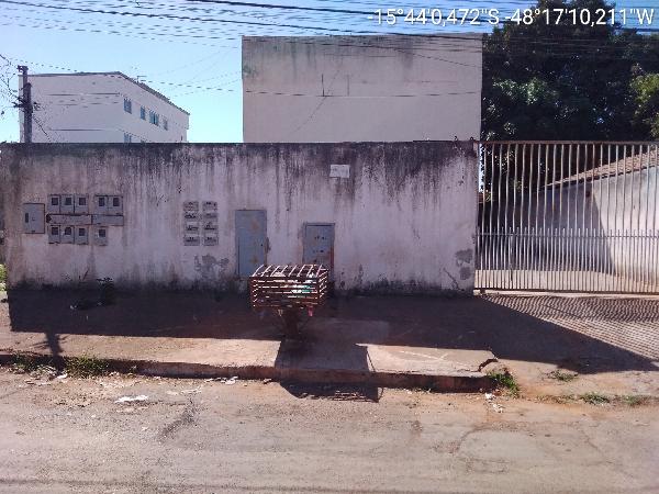 Apartamento em Águas Lindas de Goiás, Jardim Da Barragem I, Quadra 8, N. Sn, Apto 102, Lt 12, Frente Via De Acesso, GO. Área: 37.1m2