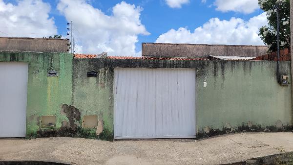 Casa em Horizonte, Vertente, R Salvina M De Almeida, N. 504-A, Cs A Parte, CE. Área: 70.69m2