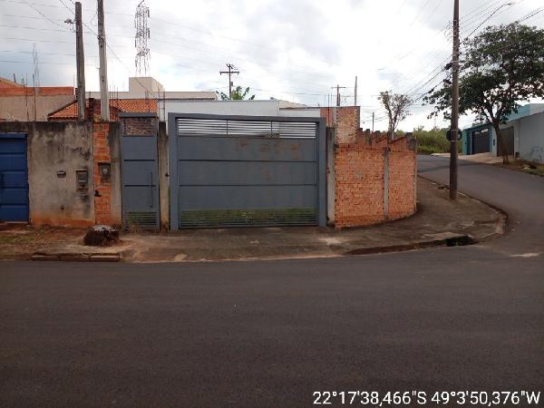 Casa em Bauru, Jardim Pagani, Rua Aricanduva, N. 1-83, Esquina Com Rua Miguel Fogguetti, SP. Área: 63.86m2