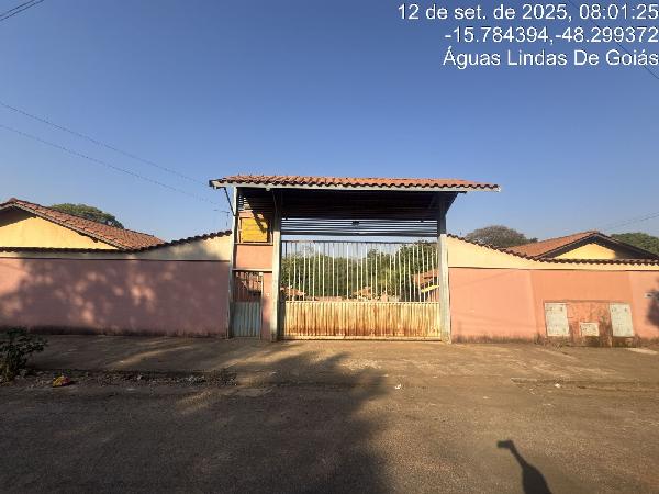 Casa em Águas Lindas de Goiás, Res Santa Lucia, Quadra 00, N. Sn, Cs C, Lt 17, Rua Eucalipito, GO. Área: 67.27m2