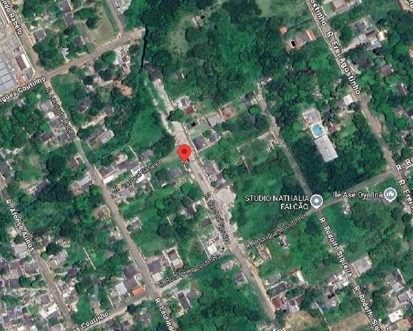 Casa em São Gonçalo, Bom Retiro, Rua Cardeal Saraiva, N. 268, Vaga-01, RJ. Área: 58.56m2
