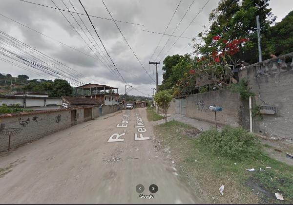Casa em São Gonçalo, Joquei Clube, Rua Expedicionario Amaro Felicissimo Silveira, N. 95, Casa Base, RJ. Área: 33.27m2