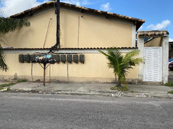 Casa em São Gonçalo, Jardim Catarina, Rua Ouro Fino, N. 682, Cs 08, Lt 19, Qd 99n, RJ. Área: 25.98m2