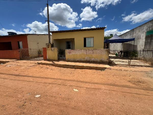 Casa em Chã de Alegria, Vila Do Campo, Rua Eulino Pessoa De Luna, N. 36, Casa, PE. Área: 50.36m2