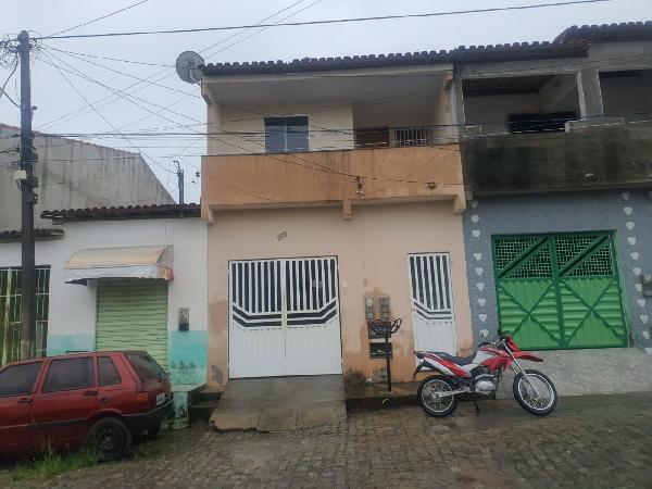 Casa em Itapetinga, Centro, Rua Itapemirim, N. 139-A, Pavimento Superior, BA. Área: 74.78m2