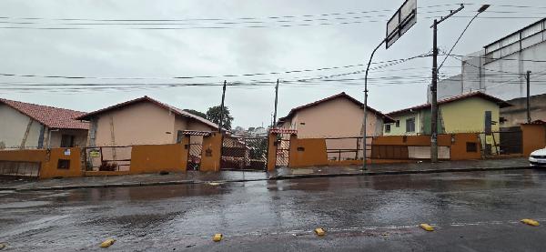Casa em Belo Horizonte, Candelaria, Rua Farmaceutico Raul Machado, N. 133, Cs 43 Bl 07 Lt 4/12 Qd 01, MG. Área: 56.7m2