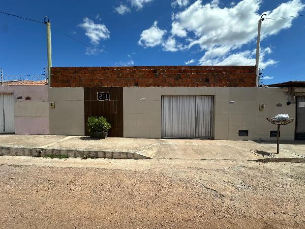 Casa em Mossoró, Santa Julia, Rua Jeep, N. 211, Qd 39 Lt 05, RN. Área: 59.14m2