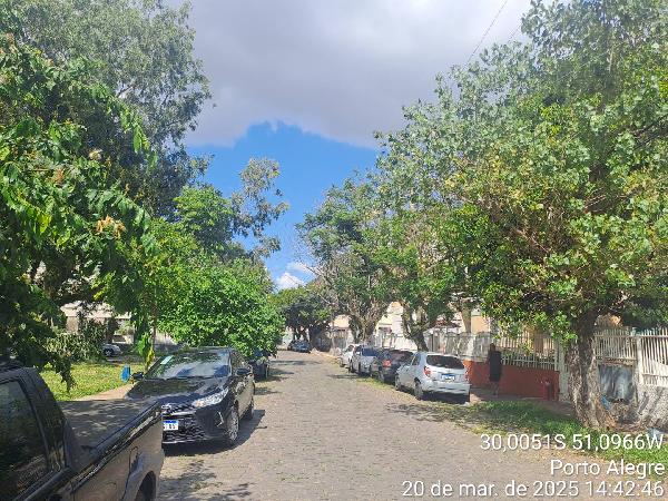 Apartamento em Porto Alegre, Rubem Berta, Rua Francisco Galecki, N. 100, Apto 404, Bl 08 Qd 2, RS. Área: 62.36m2