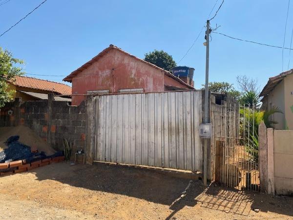 Casa em Rodeiro, Gastao Francisco Da, Rua Raimundo Damasio De Oliveira (Antiga Rua 10), N. Sn, Terreno 44 Qd R, MG. Área: 56.25m2