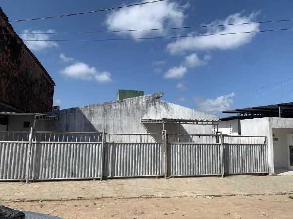 Casa em Bayeux, Centro, Rua Natividade, N. 37, Cs Lt E Qd 16, PB. Área: 52.66m2