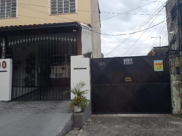 Casa em São Gonçalo, Vila Iara, Rua  Conego Galdino Malafaia, N. 100, Casa 4, RJ. Área: 24.75m2