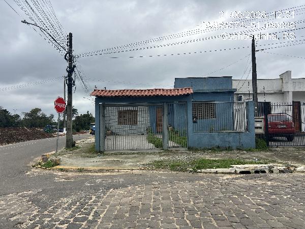 Casa em Cachoeirinha, Parque Da Matriz I, Rua Pacaembu, N. 160, Lt 28 Qd A41, RS. Área: 53.29m2