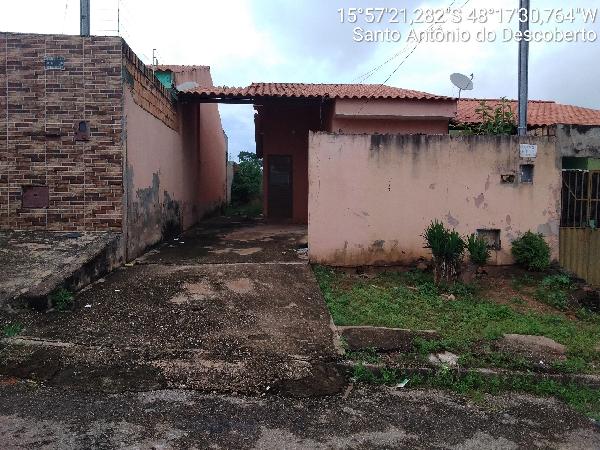 Casa em Santo Antônio do Descoberto, Vila Raio De Luz, Rua Ribeiro Couto, N. S/N, Lt 02 Qd 6, GO. Área: 69.53m2