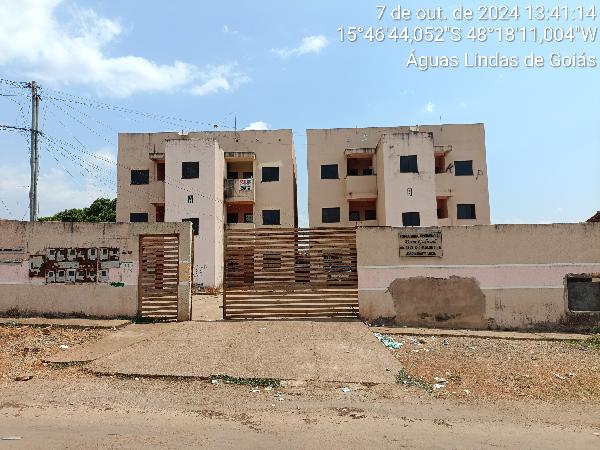Apartamento em Águas Lindas de Goiás, Jardim Santa Lucia, Quadra 4, N. Sn, Apto 202, Bl A, GO. Área: 52.97m2