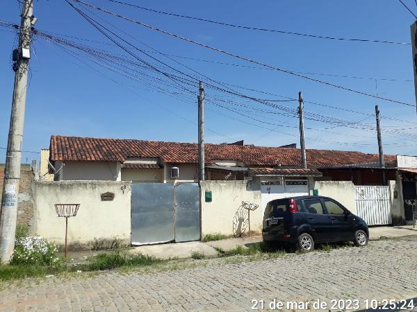 Casa em Nova Iguaçu, Ipiranga, Rua R Dois, N. Sn, Cs 01 Predio 2, RJ. Área: 47.5m2