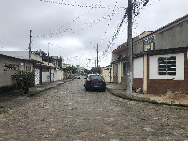 Casa em Nova Iguaçu, Ipiranga, Rua Seis, N. 148, Lt 15 Qd E, RJ. Área: 40.77m2