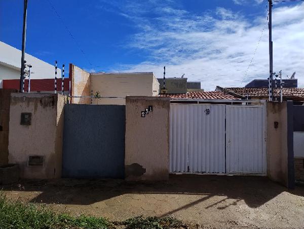Casa em Monteiro, Jd Boa Vista, Rua Antonio Saturno Bezerra, N. 231, Lt 24 Qd J, PB. Área: 69.98m2