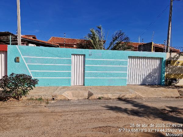Casa em Mossoró, Santa Julia, Rua Hummer, N. 141, Qd 30 Lt 14, RN. Área: 61m2