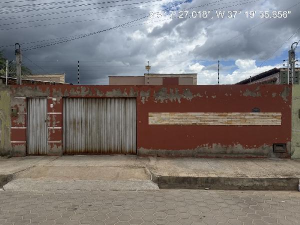 Casa em Mossoró, Santa Julia, Rua Lamborghini, N. 81, Qd 44 Lt 08, RN. Área: 71m2