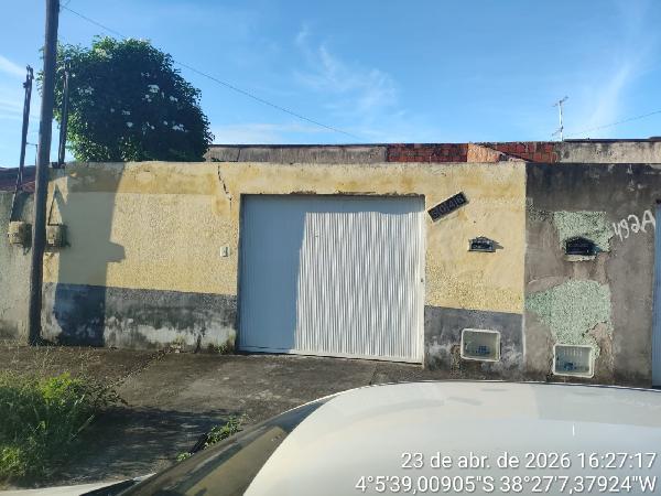 Casa em Horizonte, Vertente, Rua Salvina Machado De Almei, N. 504-B,, CE. Área: 70.69m2