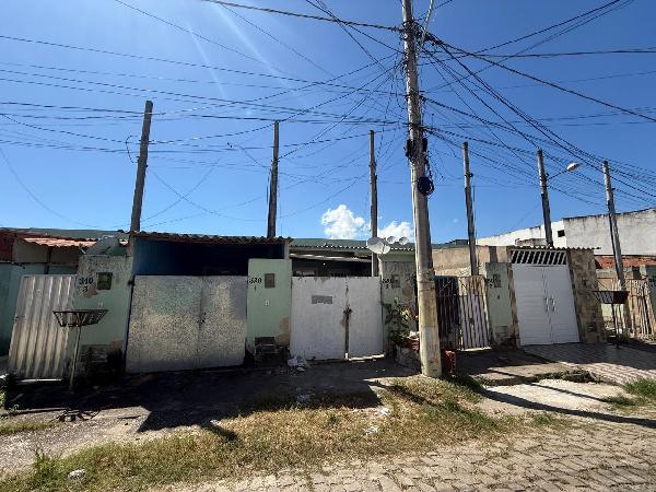 Casa em Nova Iguaçu, Ipiranga, Rua Oito, N. Sn, Cs 01 Qd F Lt 32 Predio 320, RJ. Área: 33m2