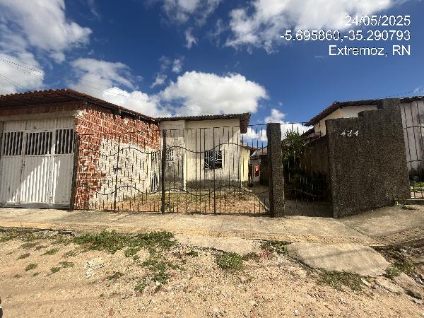 Casa em Extremoz, Extremoz, Rua SÃO Miguel Arcanjo, N. 434, Lote 448, Quadra 17, RN. Área: 49.48m2