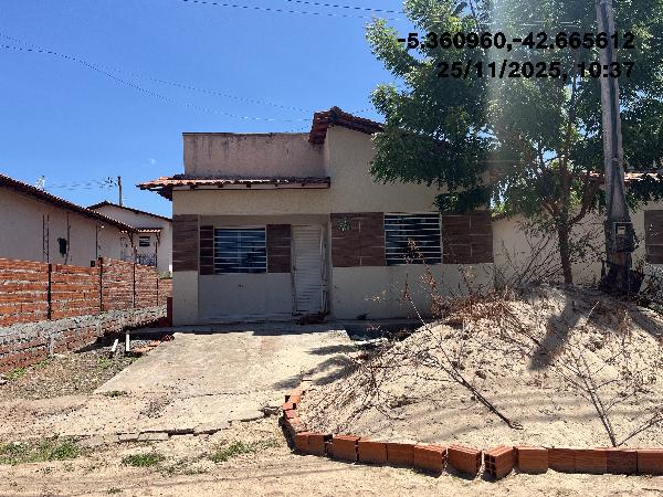 Casa em Demerval Lobão, Cidade Nova, Rua Travessa Violeta, N. 3, Lt 03, Qd C,, PI. Área: 58.5m2