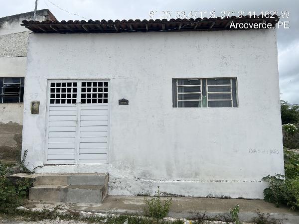 Casa em Arcoverde, Sucupira, Rua Ivany Dourado Rodrigues Bradley, N. 37,, PE. Área: 89.64m2