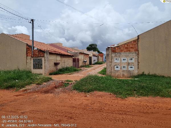 Casa em Campo Grande, Jardim Noroeste, Rua Jandaia, N. 799, Cs 03, MS. Área: 44.4m2