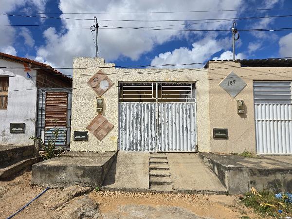 Casa em Iaçu, Centro, 1ª Travessa Lourival Reis, N. 183,, BA. Área: 69.5m2