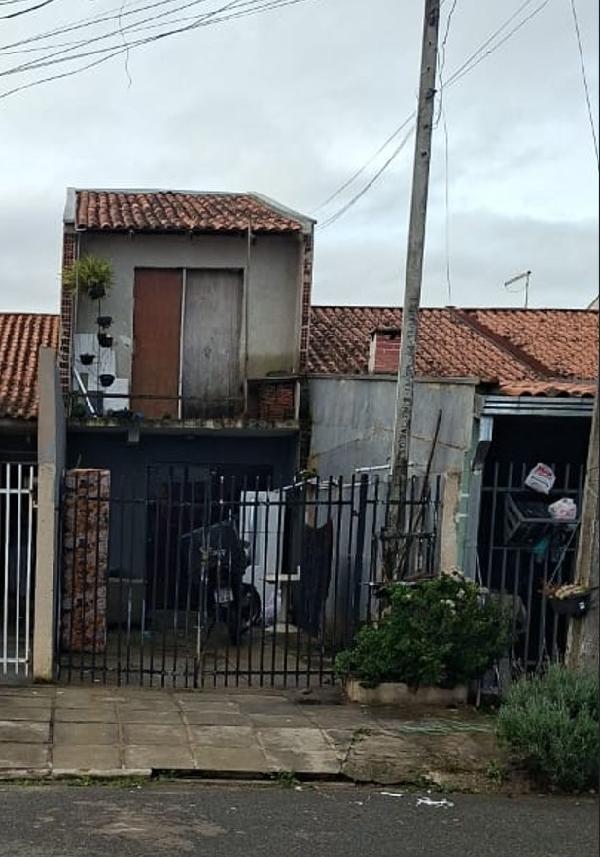 Casa em Curitiba, Campo De Santana, Rua Terezinha Olosz Samila, N. 92, ResidÊNcia 02, PR. Área: 38.92m2