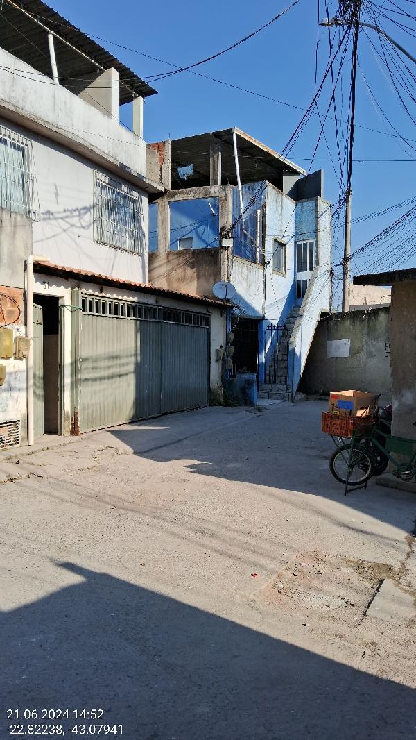 Casa em São Gonçalo, Joquei Clube, Rua Elvira Das Dores, N. 175, Cs 01 Lt 16 Qd 07, RJ. Área: 57.18m2