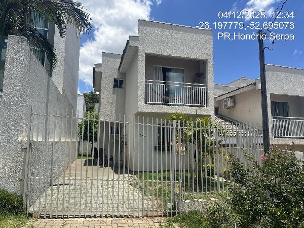 Casa em Pato Branco, Fraron, Rua Armando Marangon, N. 143, Sobrado 01 Lt 07, PR. Área: 55.4m2