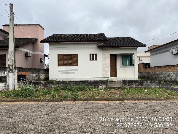 Casa em Araranguá, Santa Catarina, Rua Engenheiro Adailton Cardoso Da Silva, N. 541, Cs 02, SC. Área: 56m2 Casa em Araranguá, Santa Catarina, Rua Engenheiro Adailton Cardoso Da Silva, N. 541, Cs 02, SC. Área: 56m2