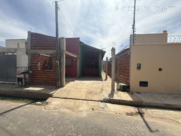 Casa em Campo Maior, Santa Cruz, Rua Alipio Ibiapina, N. 190,, PI. Área: 53.23m2