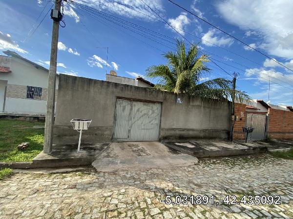 Casa em Altos, São Sebastião, Rua Vii, N. Sn, Lt 12 Qd C, PI. Área: 52m2